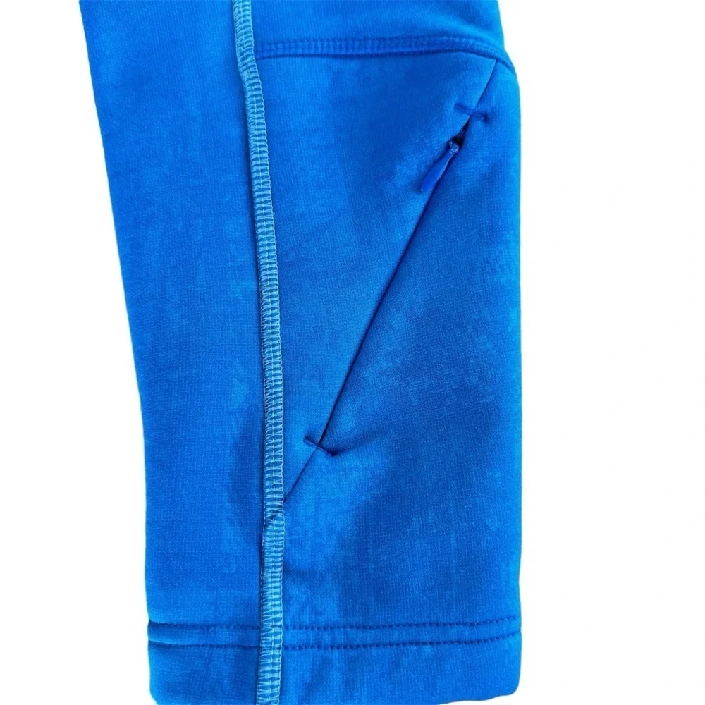 Under Armour athletic jacket full zip size M in blue